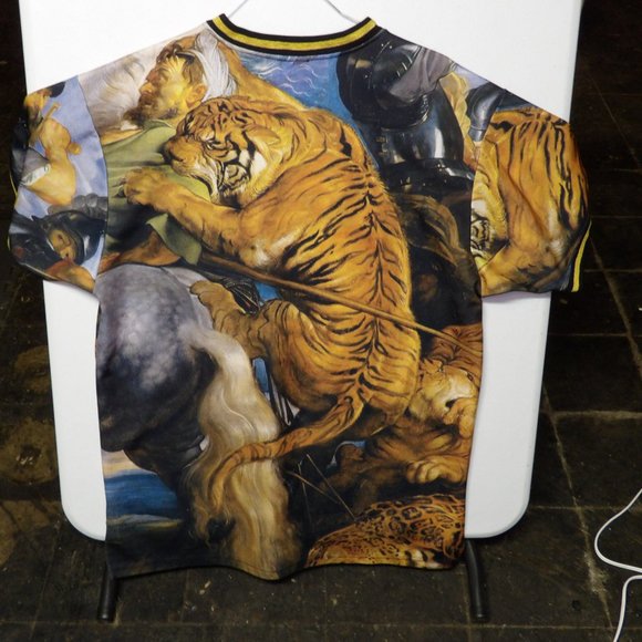 Savage Victorias Wrap Around Print Shirt - Picture 2 of 3